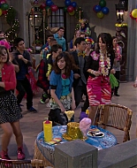 Shake_It_Up_S01E19_1080p_002524.jpg