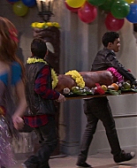 Shake_It_Up_S01E19_1080p_002621.jpg