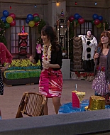 Filename=Shake_It_Up_S01E19_1080p_002633.jpg
Filesize=313KiB
Dimensions=1920x1080
Date added=Apr 17, 2026 Shake_It_Up_S01E19_1080p_002633.jpg