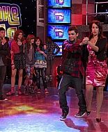 Shake_It_Up_S01E19_1080p_002927.jpg