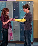 Wizards_of_Waverly_Place_S03E20_Maxs_Secret_Girlfriend_1080p_BTD_000157.jpg