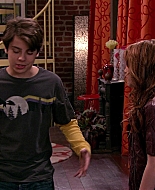 Wizards_of_Waverly_Place_S03E20_Maxs_Secret_Girlfriend_1080p_BTD_002846.jpg