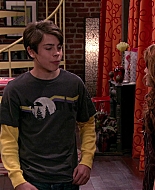Wizards_of_Waverly_Place_S03E20_Maxs_Secret_Girlfriend_1080p_BTD_002851.jpg