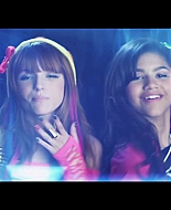 bellathornedaily_Watchme_shakeitup_mv_000028.jpg