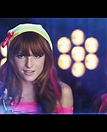 bellathornedaily_Watchme_shakeitup_mv_000032.jpg