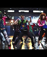 bellathornedaily_Watchme_shakeitup_mv_000048.jpg