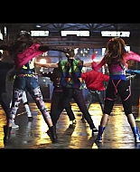 bellathornedaily_Watchme_shakeitup_mv_000051.jpg