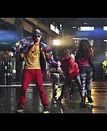 bellathornedaily_Watchme_shakeitup_mv_000072.jpg