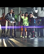bellathornedaily_Watchme_shakeitup_mv_000082.jpg