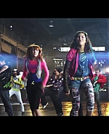 bellathornedaily_Watchme_shakeitup_mv_000136.jpg