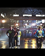bellathornedaily_Watchme_shakeitup_mv_000139.jpg