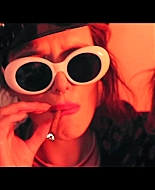 bellathornedaily_cLOUT_9_mv_000300.jpg