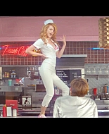bellathornedaily_callitwhatever_screencaps_000143.jpg