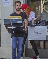 bellathornedaily_droppincash_set_sept18_28129.jpg