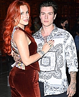 bellathornedaily_efronfashion_fw_milan_282729.jpg