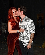 bellathornedaily_efronfashion_fw_milan_282829.jpg