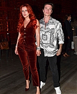 bellathornedaily_efronfashion_fw_milan_283329.jpg