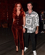 Filename=bellathornedaily_efronfashion_fw_milan_283429.jpg
Filesize=251KiB
Dimensions=1368x2048
Date added=Aug 03, 2026 bellathornedaily_efronfashion_fw_milan_283429.jpg