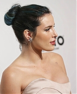 bellathornedaily_eltonviewingparty_arrivals_281829.jpg
