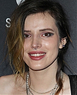 bellathornedaily_filmingitalyawards_286329.jpg