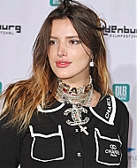 Filename=bellathornedaily_himherpremiere_germany_281229.jpg
Filesize=498KiB
Dimensions=2000x3000
Date added=Aug 05, 2026 bellathornedaily_himherpremiere_germany_281229.jpg