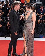 bellathornedaily_jokerpremiere_venicefilmfestival_2810729.jpg
