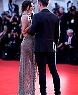 bellathornedaily_jokerpremiere_venicefilmfestival_2811329.jpg