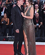 bellathornedaily_jokerpremiere_venicefilmfestival_2812329.jpg