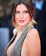 bellathornedaily_jokerpremiere_venicefilmfestival_281429.jpg