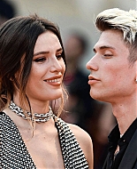 bellathornedaily_jokerpremiere_venicefilmfestival_288129.jpg