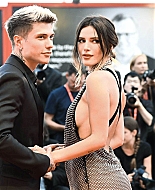 bellathornedaily_jokerpremiere_venicefilmfestival_288329.jpg