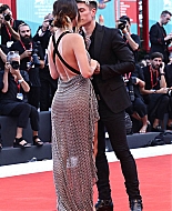 bellathornedaily_jokerpremiere_venicefilmfestival_289529.jpg