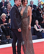 bellathornedaily_jokerpremiere_venicefilmfestival_289929.jpg
