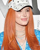 bellathornedaily_mcmstoreopening_28129.jpg