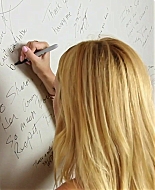bellathornedaily_thewrap15_000204.jpg