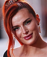 bellathornedaily_timeisup_premiere_redcarpet_rome_281029.jpg