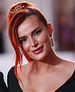 bellathornedaily_timeisup_premiere_redcarpet_rome_281429.jpg
